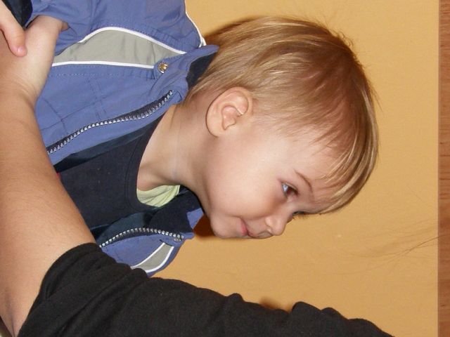 049.jpg